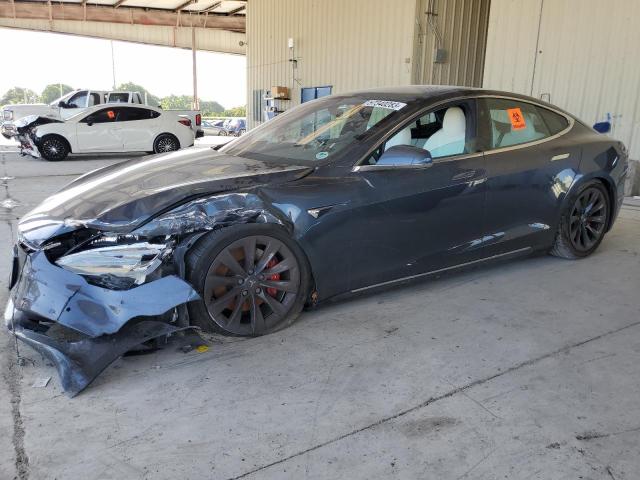 Tesla Model s (2020)
