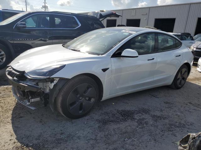 Tesla Model 3 (2023)