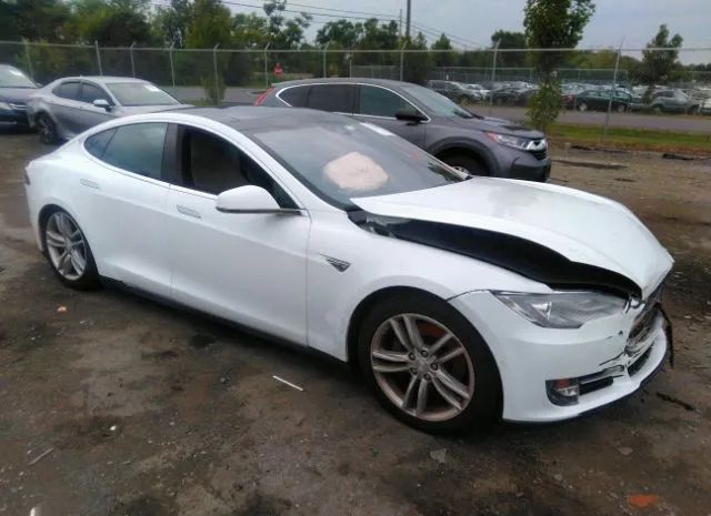 Tesla Model s (2015)