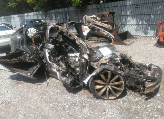 Tesla Model x (2016)
