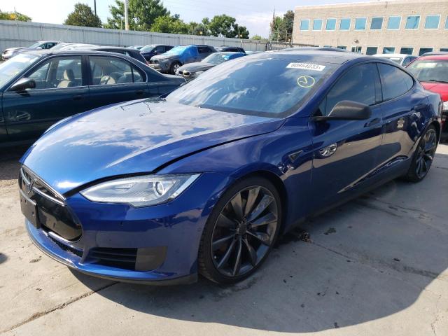Tesla Model s (2015)
