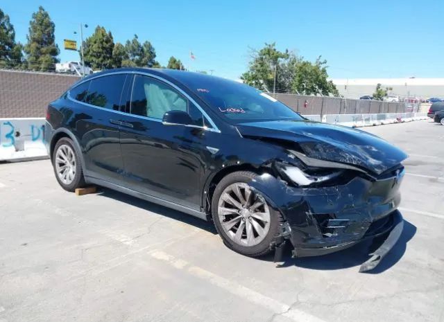 Tesla Model x (2016)