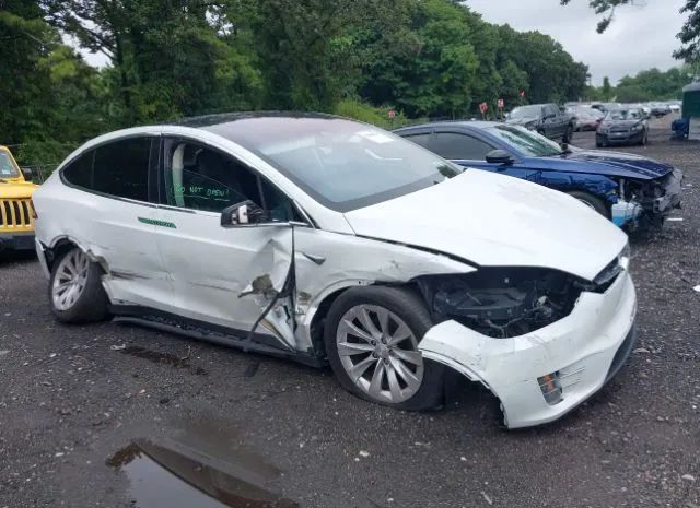 Tesla Model x (2017)