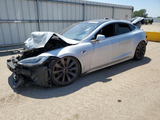 Tesla Model s (2018)