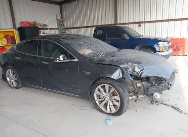 Tesla Model s (2015)