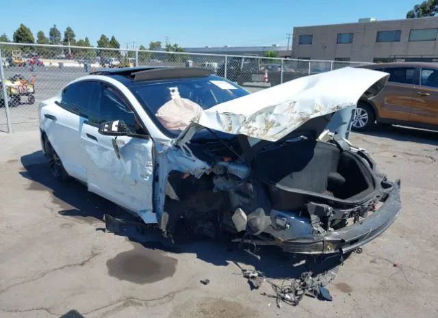 Tesla Model s (2015)