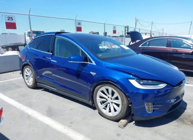 Tesla Model x (2016)