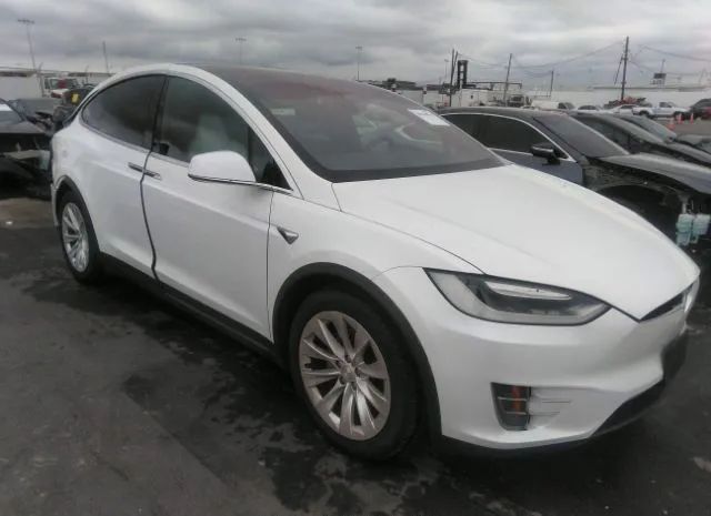 Tesla Model x (2017)