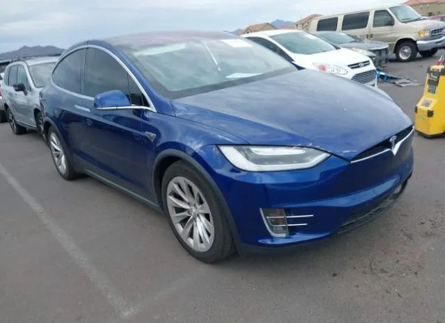 Tesla Model x (2016)