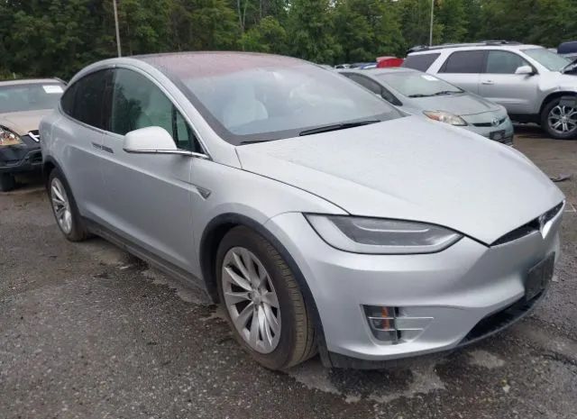 Tesla Model x (2016)