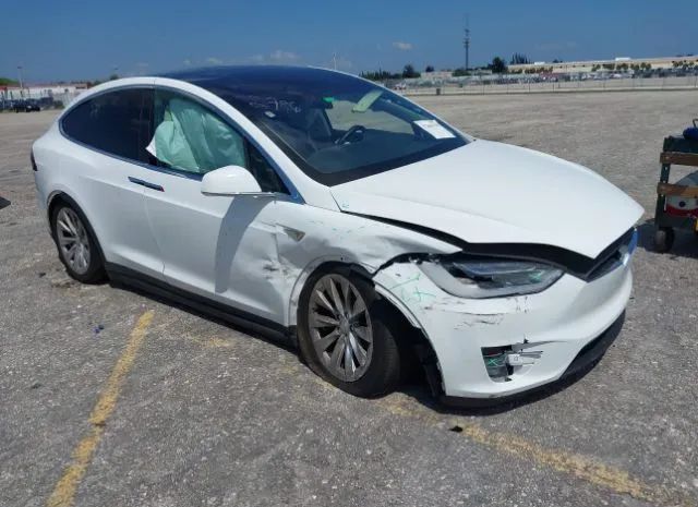 Tesla Model x (2016)