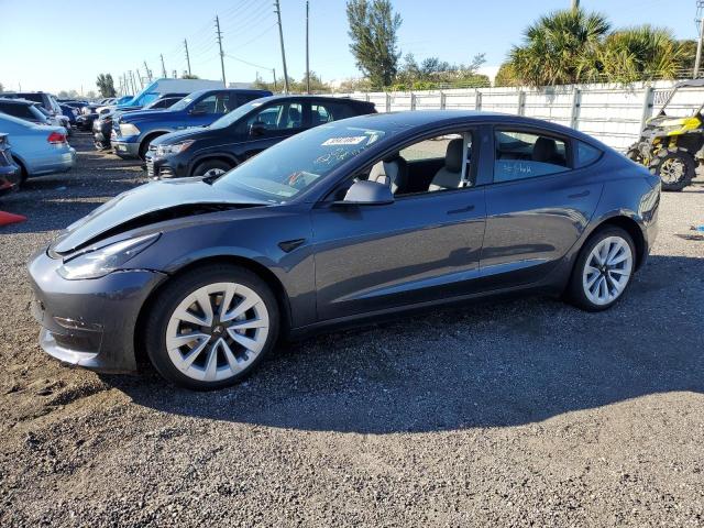 Tesla Model 3 (2022)