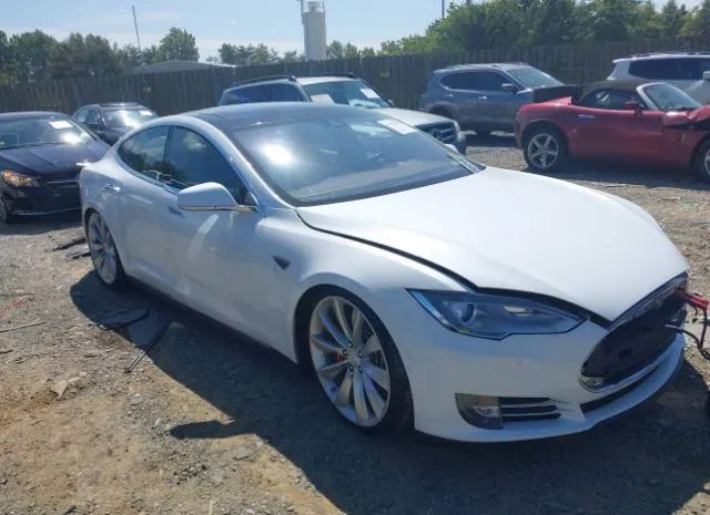 Tesla Model s (2015)