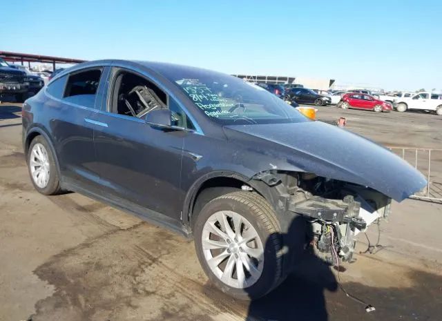 Tesla Model x (2017)