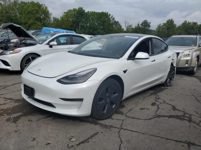 Tesla Model 3 (2022)