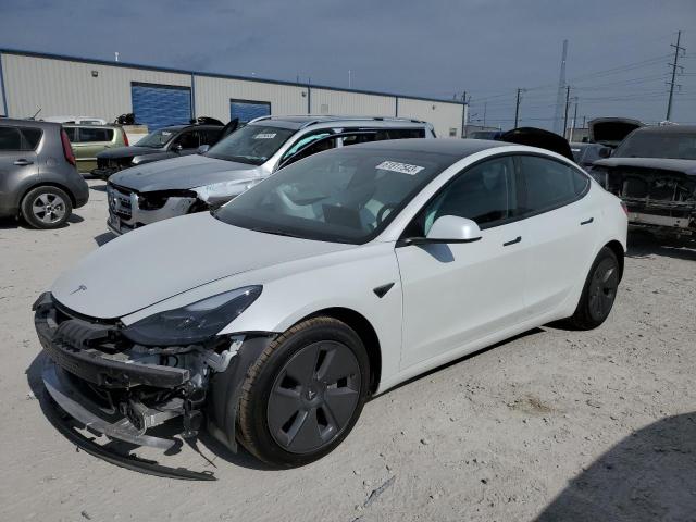 Tesla Model 3 (2023)