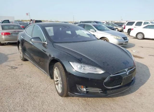 Tesla Model s (2015)