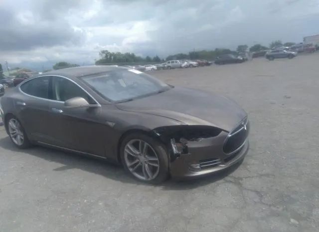 Tesla Model s (2015)