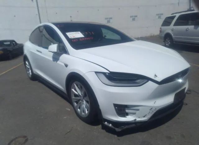 Tesla Model x (2016)