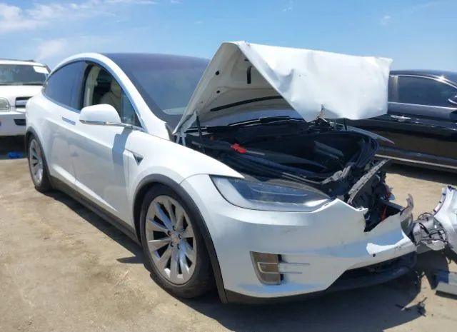 Tesla Model x (2016)