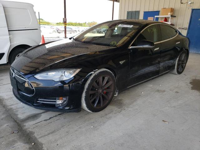 Tesla Model s 85 (2015)