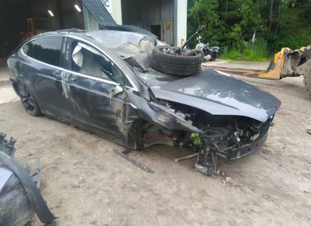 Tesla Model x (2017)