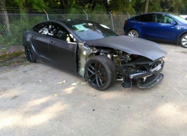 Tesla Model s (2021)
