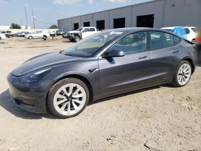 Tesla Model 3 (2022)