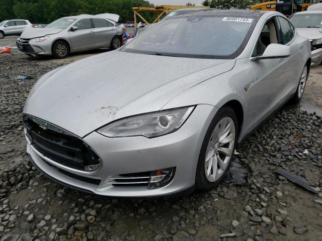 Tesla Model s (2015)