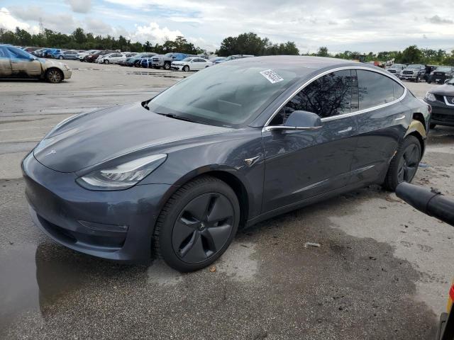 Tesla Model 3 (2018)