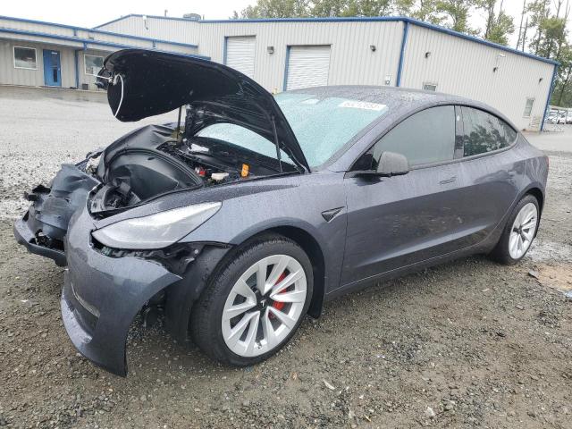 Tesla Model 3 (2023)