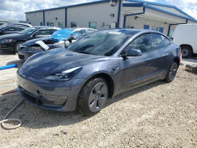 Tesla Model 3 (2022)