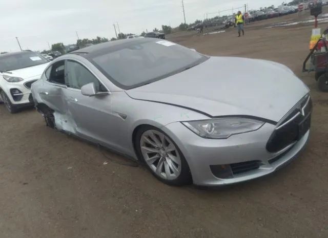 Tesla Model s (2015)