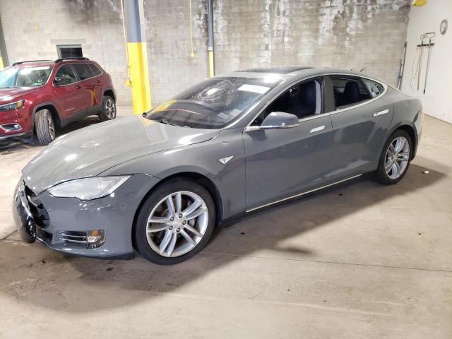 Tesla Model s (2014)
