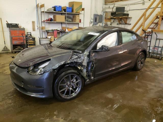 Tesla Model 3 (2022)