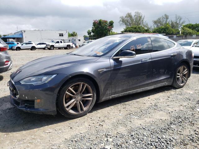 Tesla Model s (2015)