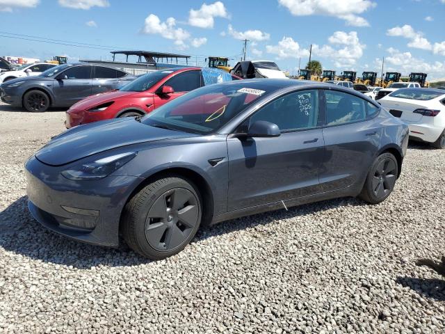 Tesla Model 3 (2022)