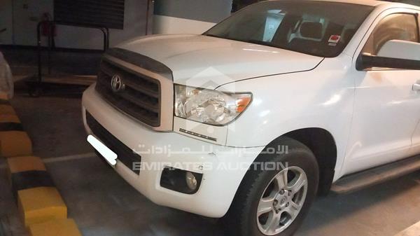 Toyota Sequoia (2012)