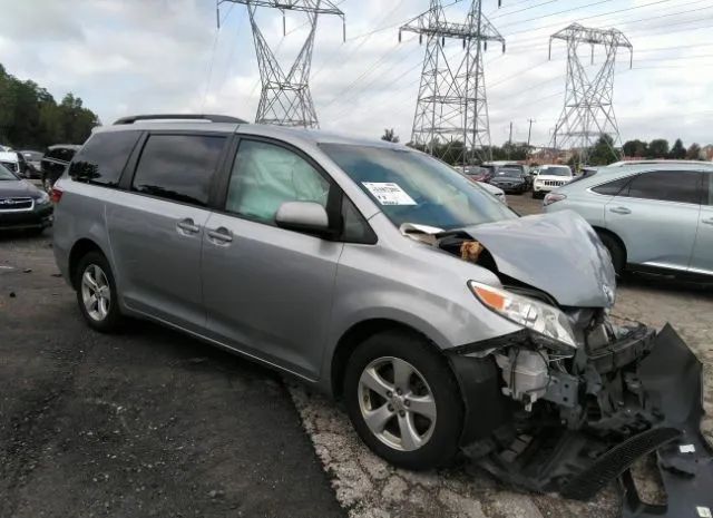 Toyota Sienna (2015)