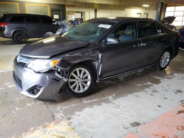 Toyota Camry hybr (2013)