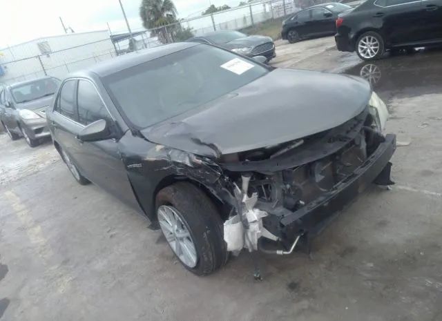 Toyota Camry hybrid (2013)