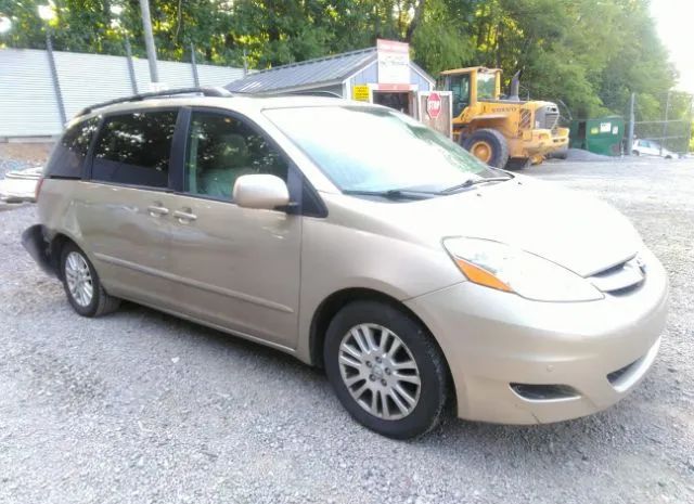 Toyota Sienna (2010)