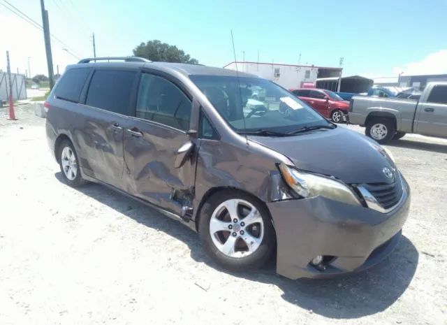 Toyota Sienna (2012)