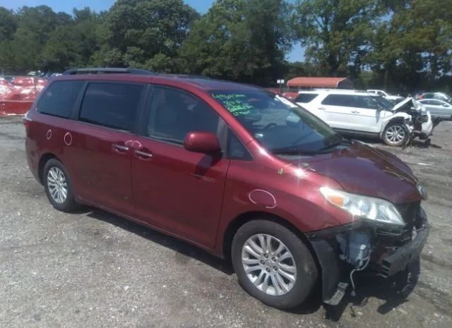 Toyota Sienna (2015)