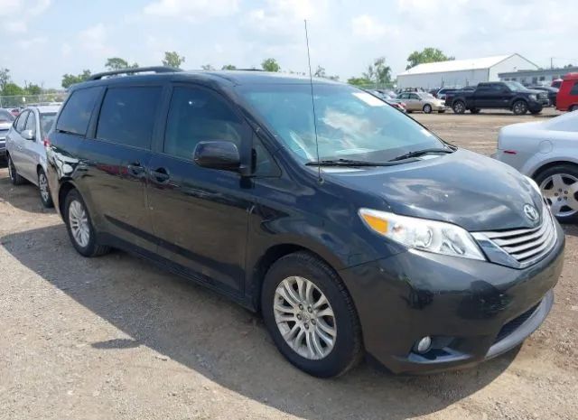 Toyota Sienna (2013)