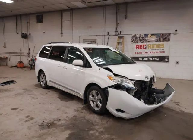 Toyota Sienna (2012)