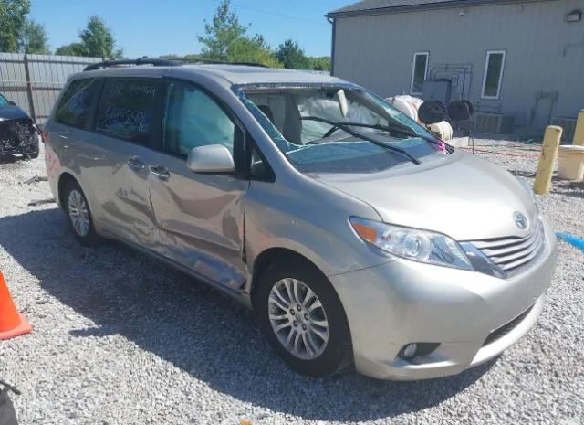 Toyota Sienna (2017)