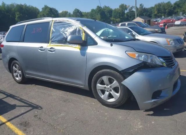 Toyota Sienna (2012)