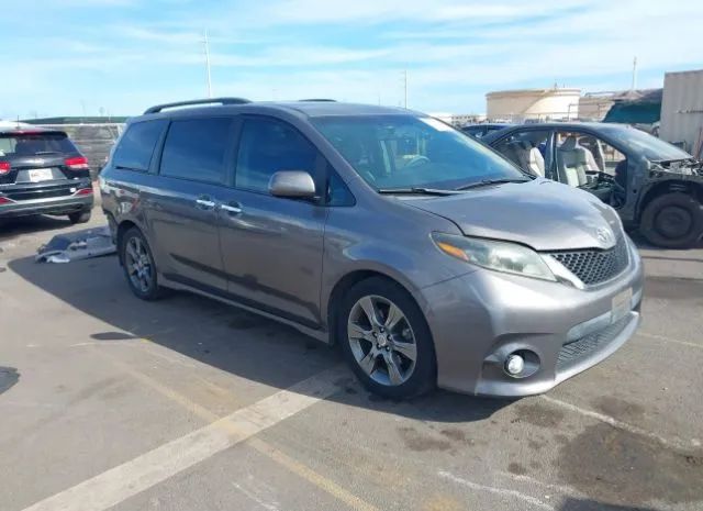 Toyota Sienna (2015)