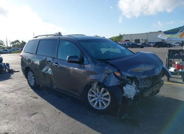 Toyota Sienna (2012)